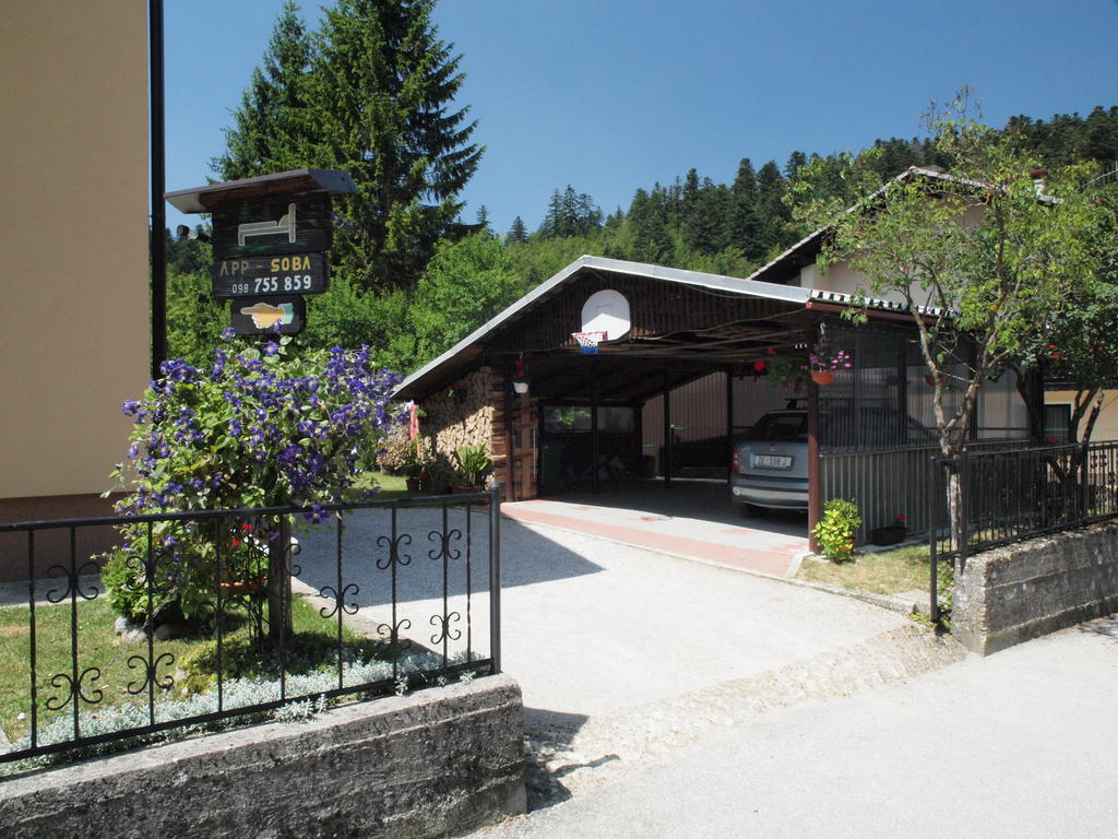 Apartments Gale Delnice Buitenkant foto